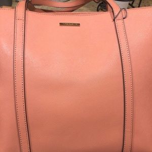 Vince Camuto
